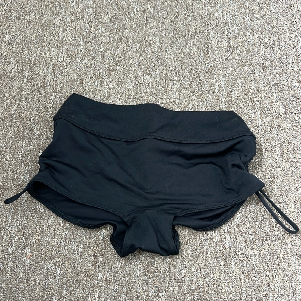 Victoria Secret women’s Gym to Swim Bottoms sz Small Black